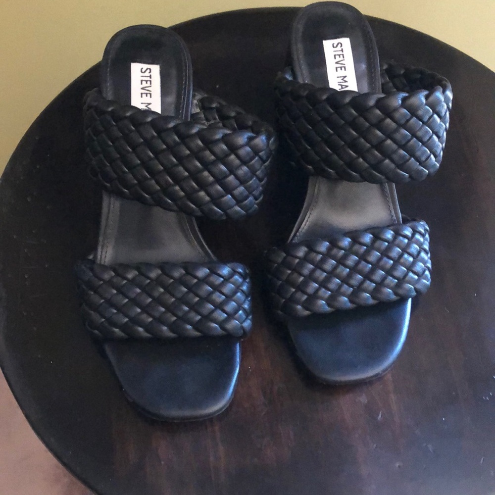 Steve Madden black braided leather sandal